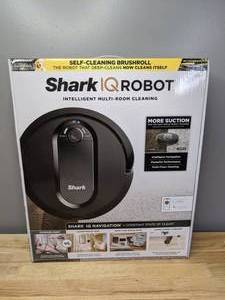 lot 8A image: Brand New Shark IQ Robot Vacuum, Self Cleaning Brushroll Advanced Navigation Home Mapping Powerful Suction Wi-Fi RV1000 - T