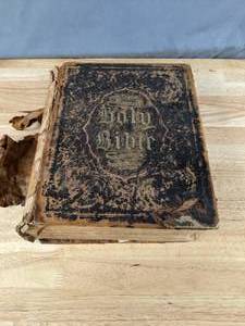 lot 397 image: Vintage Family Bible - V