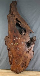 lot 362 image: Clock Made from Raw Wood Slab - V