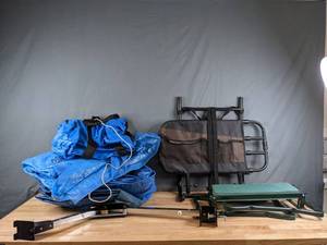 lot 404 image: Pack-Box Tarp, Foldable Bench, Bed Rail, and Artograph Desk Mount for Projector - V