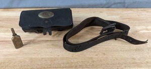 lot 410 image: Antique Currency Cartridge, Leather Belt and Miniature Oil Can - V