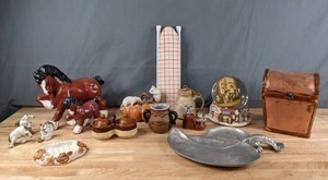 lot 413 image: Farmhouse Style Home Decor, Christmas Snow Globe, and More - V