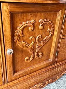 Lexington Victorian Sampler Door Triple Dresser w Mirror