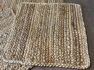 Home Decor Items Six Woven Placemats and Decorative Centerpiece