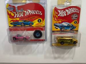 Hotwheels Tom Daniel design S Cool Bus and 1993 Hotwheels magenta Silhouette Redline