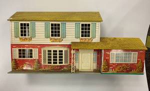 Vintage wolverine tin litho doll house