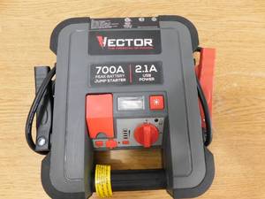 Vector 700 Peak Amp Portable Car Jump Starter