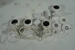 lot 90 image: 4 Xodo Smart Security Cameras