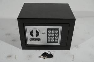 lot 91 image: Stalwart Deluxe Digital Steel Safe