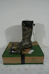 lot 125 image: NEW Ducks Unlimited Apollo RealTree Boots - Mens 11