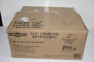 lot 142 image: GrillSmith 22.5 Charcoal Kettle Grill