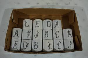 lot 65 image: Assorted Sandalwood Amber Candles