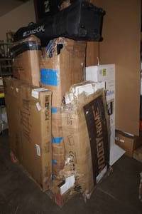 lot 250 image: Pallet of Uninspected Furniture