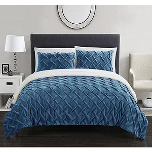 lot 202 image: Chic Home Naama 3 Piece Comforter Set - King