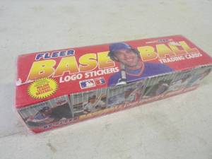 lot 6 image: 1989 Fleer Baseball Cards unopened