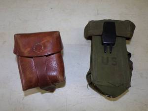 lot 61 image: 2 Military Pouches