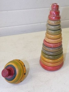 lot 63 image: Vintage Toys