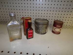 lot 76 image: Vintage Tins and Bottles