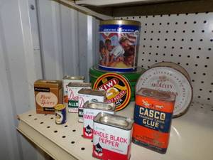 lot 80 image: Vintage Tins