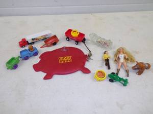 lot 93 image: Vintage Toys