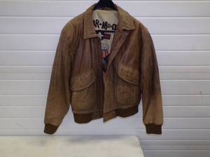 lot 109 image: Leather Coat Size 44