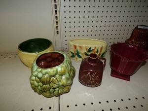 lot 116 image: Vintage Ceramics, Brown, Green and Cream