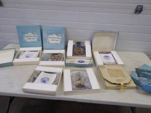 lot 128 image: 7 Collector Plates