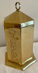 lot 54 image: Brass Lidded Vessel by Ethan Allen