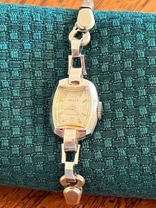 lot 82 image: Vintage 14k Ladies Gruen Watch