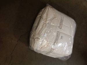 lot 6 image: Cream Sail King Bed Comforter (good condition) review all pictures