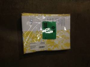 lot 9 image: The Company Store Legends Hotel Stencil Leaf Pale Yellow Botanical King Sateen Comforter (good condition) review all pictures