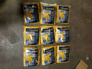 lot 46 image: Lot of 9 Unbranded 3-Piece Large Rain Suit (new) review pictures