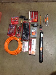 lot 52 image: Mix Lot of Husky tools (hose, wrenches, bits, pocket knife etc.) review pictures