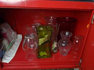 lot 176 image: Collection of 11 Vases