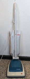 lot 56 image: Hoover Convertible Vacuum