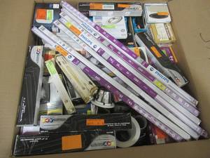 MIXED PALLET (Approximately 85  Pieces) OF LIGHTBULBS, FIXTURES AND MORE - GREAT FOR RESALE