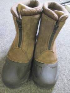itasca mens brunswick snowboot size...