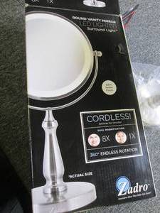 round vanity mirror LED lighted sur...
