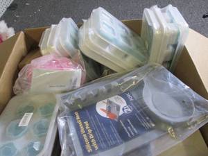 lot of kitchen items ...