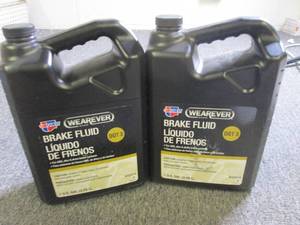 21 gallon jugs of wearever carques...
