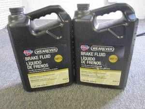 21 gallon jugs of wearever carques...