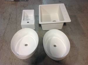 Mix lot of Kitchen Sinks (Elkay Quartz Classic White Quartz 25 in. Single Bowl Drop-In Kitchen Sink, Eridanus Modern Sink 21 in. Vessel Sink in White Ceramic Oval Bathroom Cloakroom Sink with Pop Up Drain, and more) review all pictures