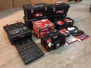 Mix lot of Husky Mechanic Tool Sets and Screw Driver set and Husky Bag (review all pictures)