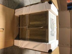 Timeless Home Silas 30 in. W x 19 in. D x 34 in. H Single Bathroom Vanity in Natural Oak with Ivory Quartz (good condition) review pictures