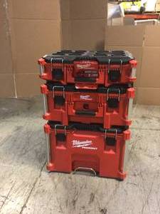 Milwaukee PACKOUT 22 in. Modular Tool Box Storage System (good condition) review pictures