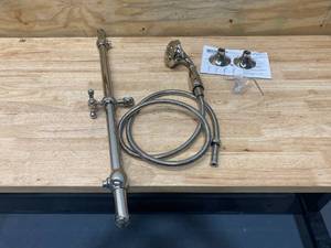 lot 9 image: DELTA 3-Spray 2.0 GPM Hand Shower with Slide Bar in Chrome Featuring H2Okinetic