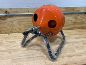 lot 30 image: GENERAL WIRE 400 SNAKENTAINER Drain Cleaner