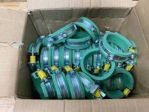 lot 75 image: WALRAVEN Box of 40-  Bismat 5000 Clamp 38 CPVC