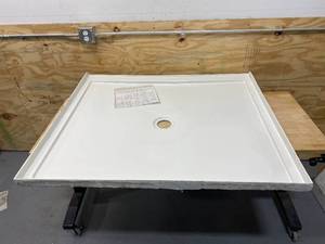 lot 98 image: KOHLER Rely 42-in W x 48-in L with Center Drain Shower Base (White)