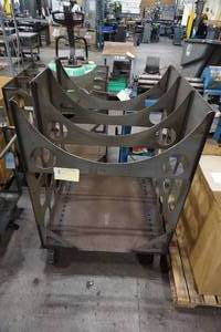 lot 25 image: Heavy Duty Round Bar Stock Cart
